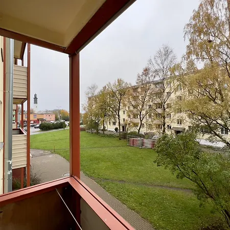 Cozy Near Kadriorg, Airport 2 Km Apartament *